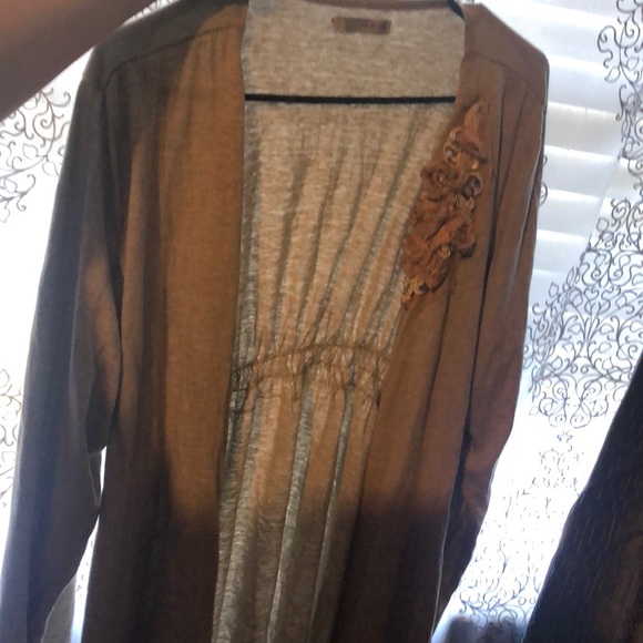 Sweater - Picture 1 of 1